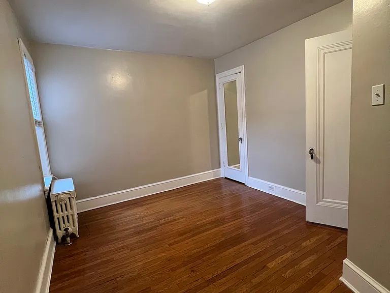 522 N Saint George St — Photo 13