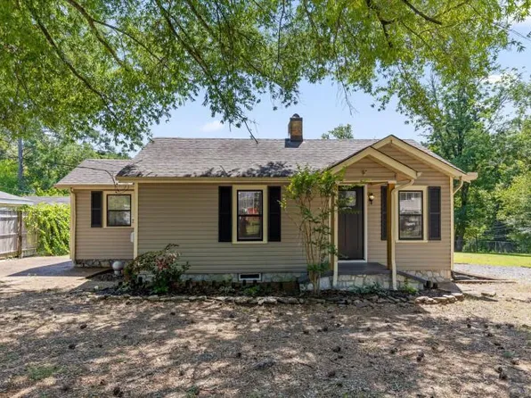 222 Frawley Rd, Chattanooga, TN 37412