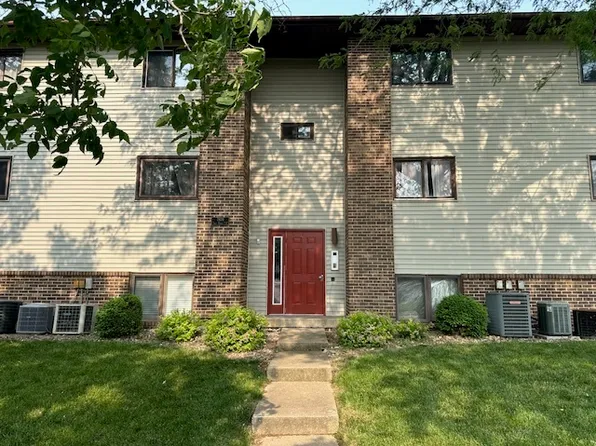 1920 Tracy Dr APT 20, Bloomington, IL 61704