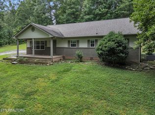 241 Skyline Dr, Oneida, TN 37841