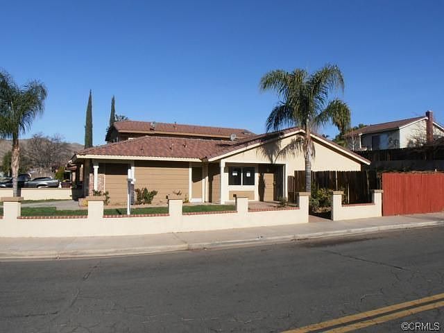 1st image of 23662 Ashwood Ave