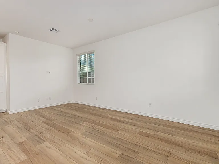 25 Barbara Ln #31 — Photo 18