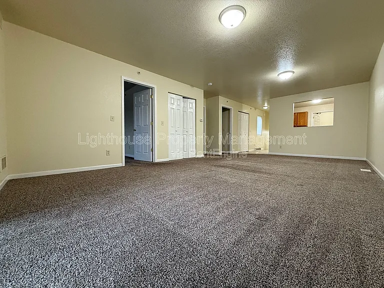 860 Marquette Ave #15 — Photo 11