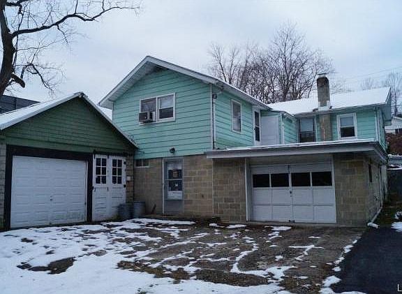 4th image of 2565 N Delaware Dr