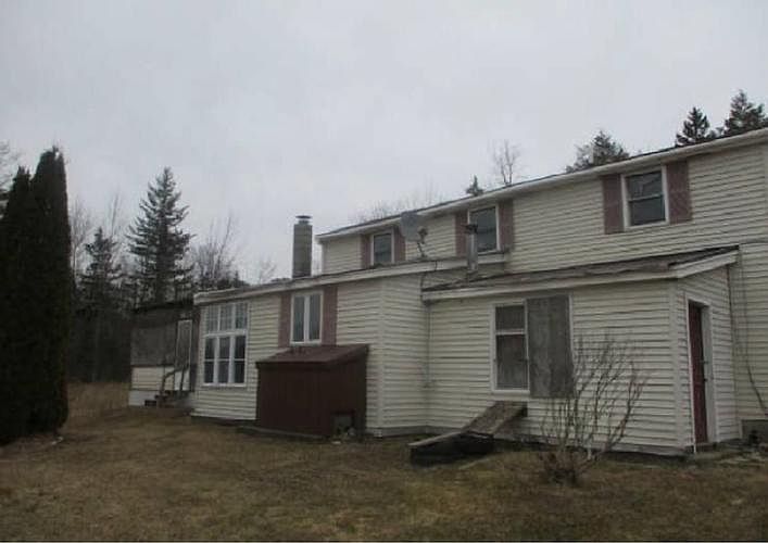 2nd image of 379 Old Belfast Rd