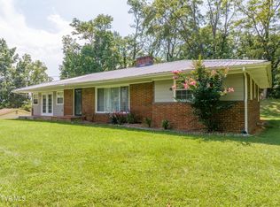 129 Grove Park Dr, Bristol, TN 37620