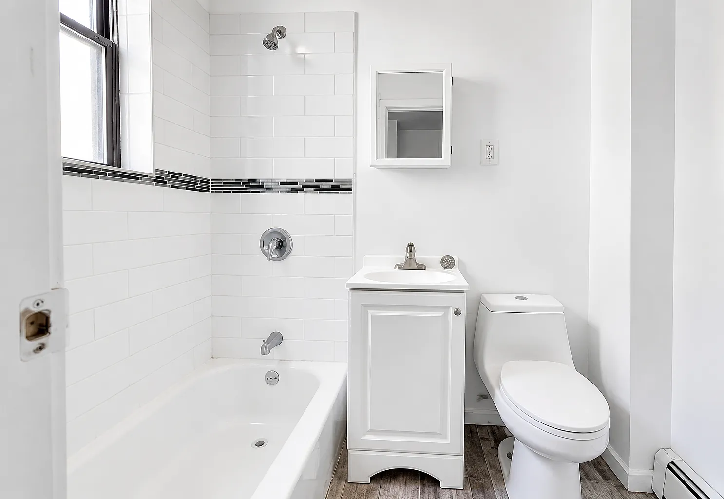 1 bed, $1,825 — Photo 4