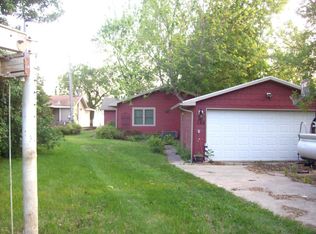 186 NE Lake Dr, Estelline, SD 57234