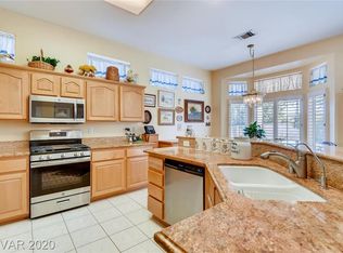 10209 Crescent Creek Dr, Las Vegas, NV 89134