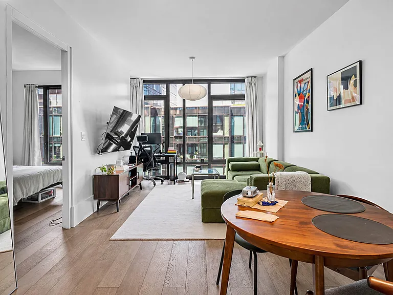 429 Kent Ave #638 — Photo 28