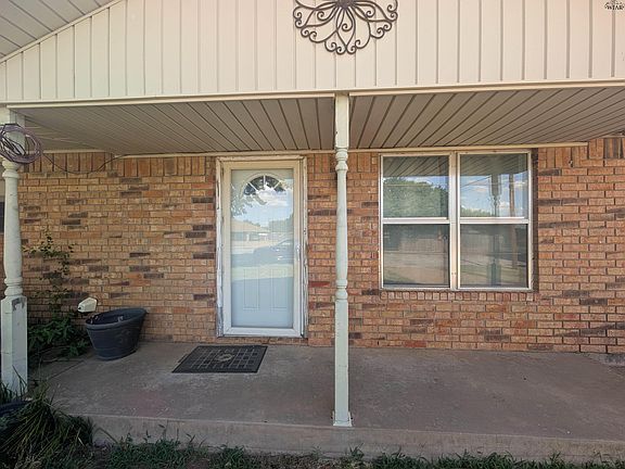 3rd image of 1 Pitchfork Cir
