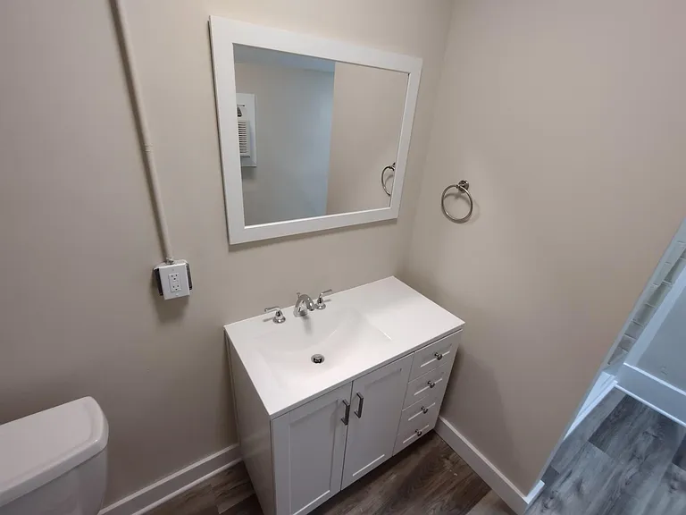 11709 Ashbury Ave — Photo 8