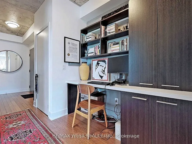 90 Trinity St #610 — Photo 14