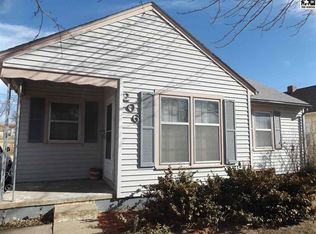 206 Stout St, Pratt, KS 67124