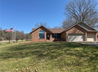 31 Briar Ln, Millersburg, OH 44654