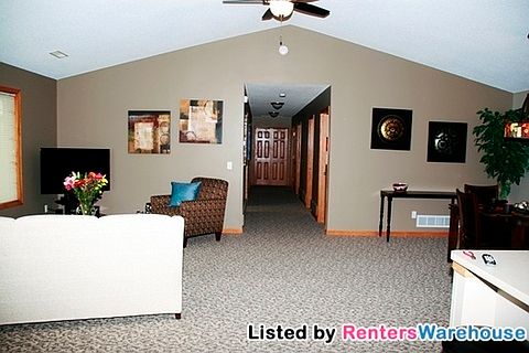 2nd image of 5883 Oxboro Ave N