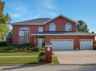 1261 Durham Ln, Lemont, IL 60439