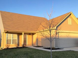 646 Cross Wind Dr, Greenwood, IN 46143
