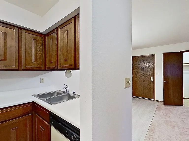 W63N14258 Washington Ave #80 — Photo 14