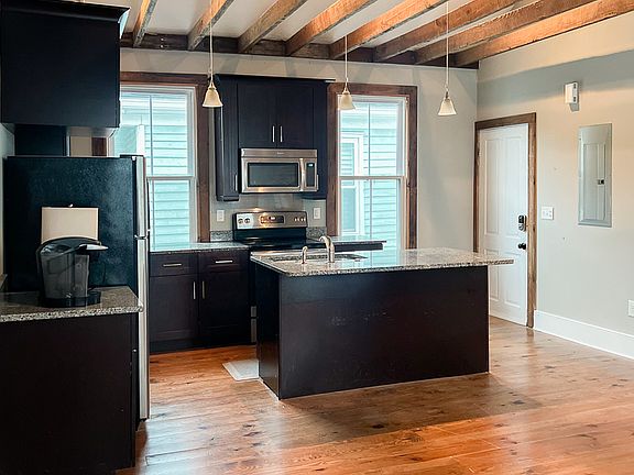 Living room / Kitchen