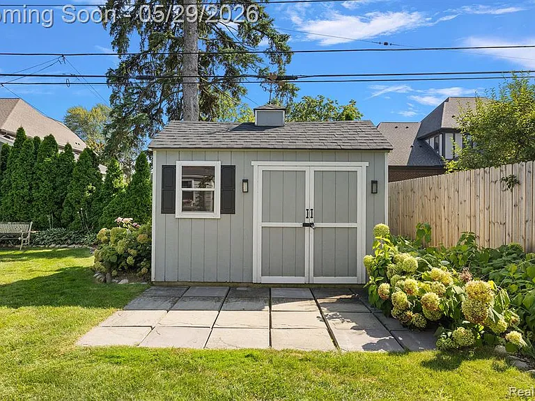 2546 Dorchester Rd — Photo 45