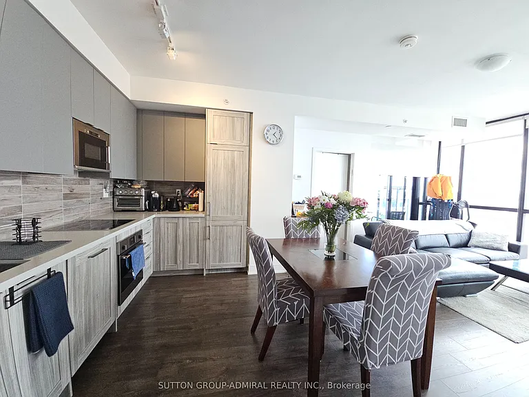 2908 Highway 7 Rd #1307 — Photo 2