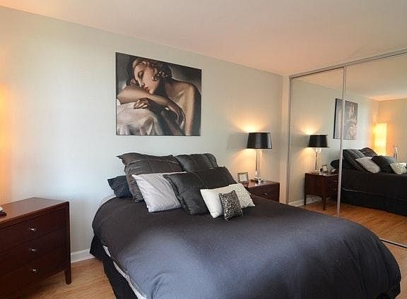 4th image of 3440 N Lake Shore Dr APT 17E