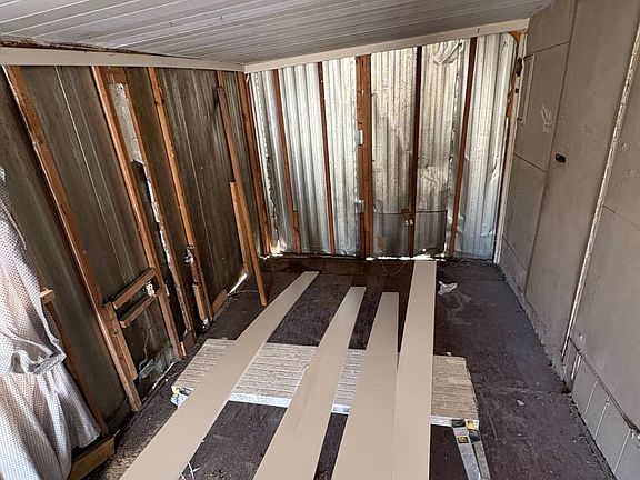 4th image of 512 Braginton St Lot 37