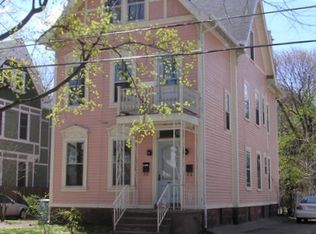 118 Lawrence St #1, New Haven, CT 06511