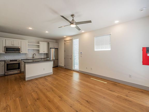 5th image of 112 Lindell Pl #A1-2101