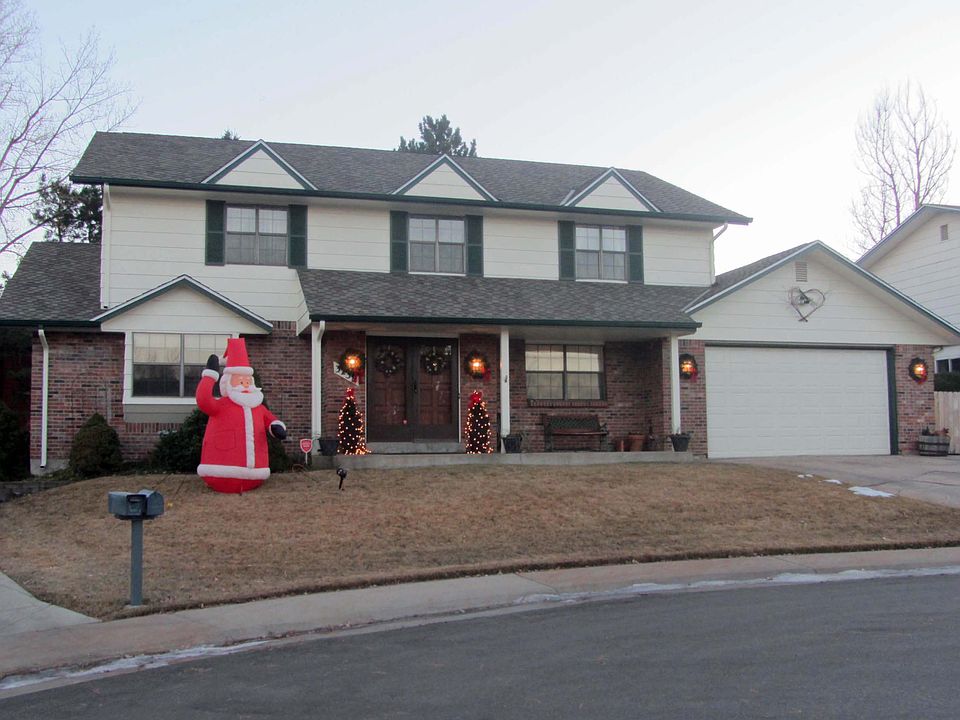 2nd image of 3238 E Phillips Dr