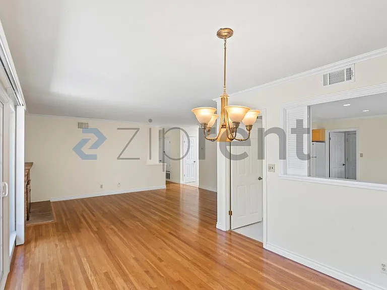 1075 Kildare Ave — Photo 11