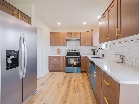 4th image of 509 E 25th St