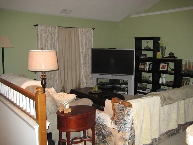 2409 Old Greenbrier Rd — Photo 13