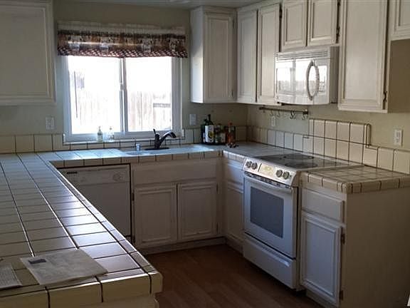 4th image of 8241 Woodlake Hills Dr