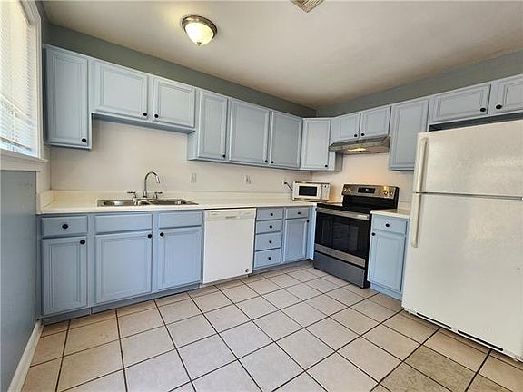 5th image of 603 Arnold Ave
