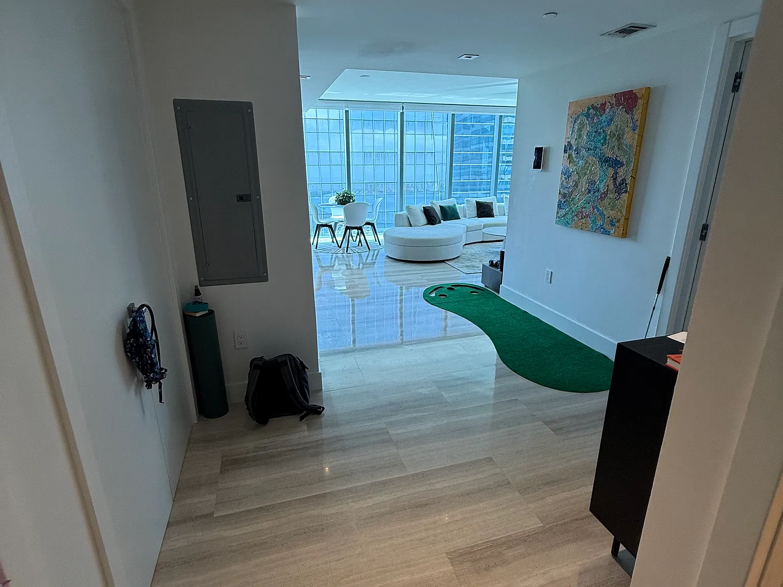 1 bed, 1.5 bath, 806 sqft, $6,250 — Photo 3