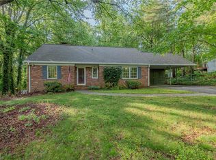 1160 Edgebrook Dr, Winston Salem, NC 27106