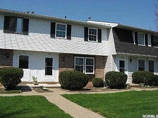 2nd image of 4618 Cox Dr