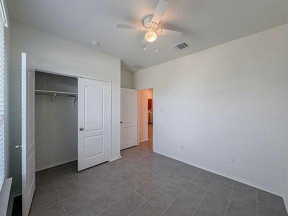 4th image of 1227 Long Creek Ln