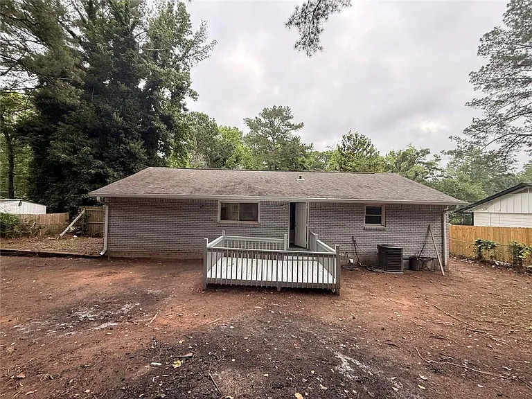 657 Robert E Lee Pkwy — Photo 24