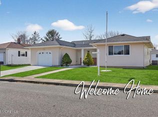 20 Marathon Street, Toms River, NJ