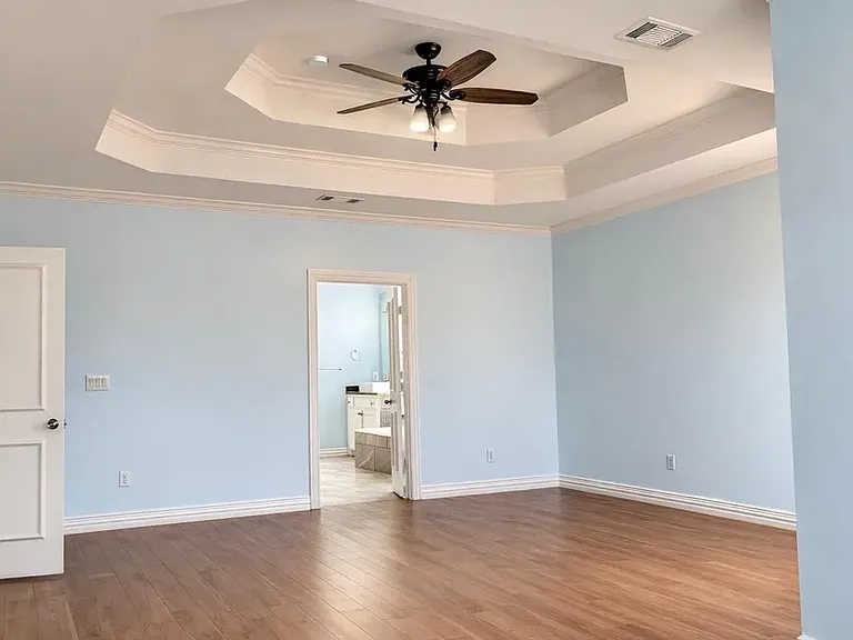 1308 Normandy Dr — Photo 6
