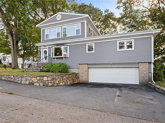 2nd image of 25 Mills Dr