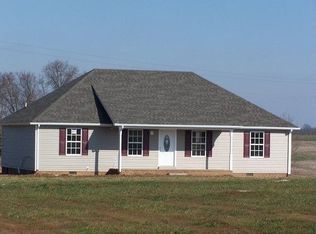 4596 Kinneys School Rd, Cedar Hill, TN 37032