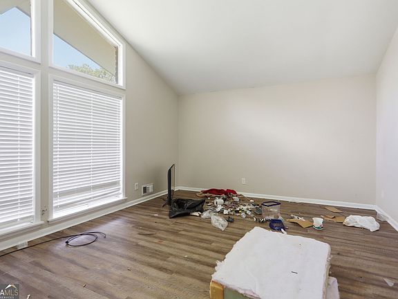 4th image of 3679 Mecklinburg Pl