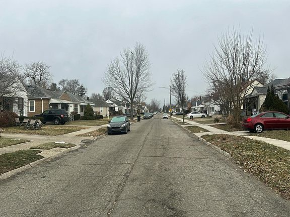 4th image of 6379 Greenview Ave