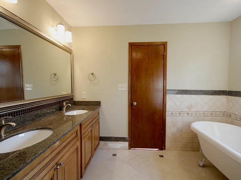 747 Bayliss Dr — Photo 19