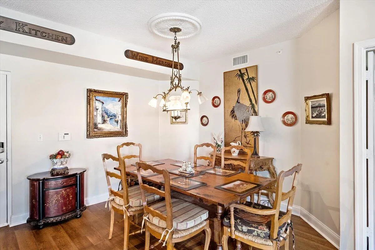 11720 Saint Andrews Pl — Photo 3