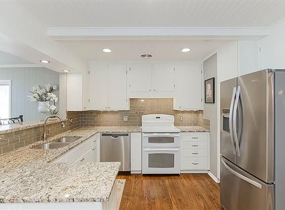 4th image of this home